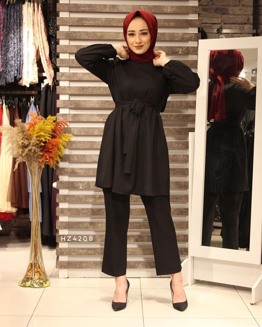 Arabian women's suit