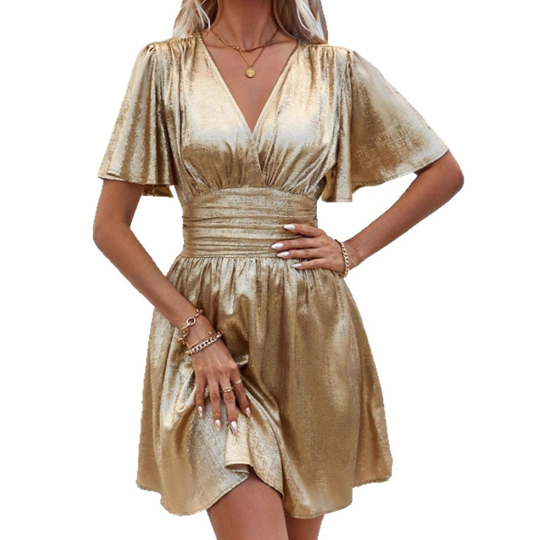 Vestido fruncido de color liso con escote en V profundo y textura metálica de verano
